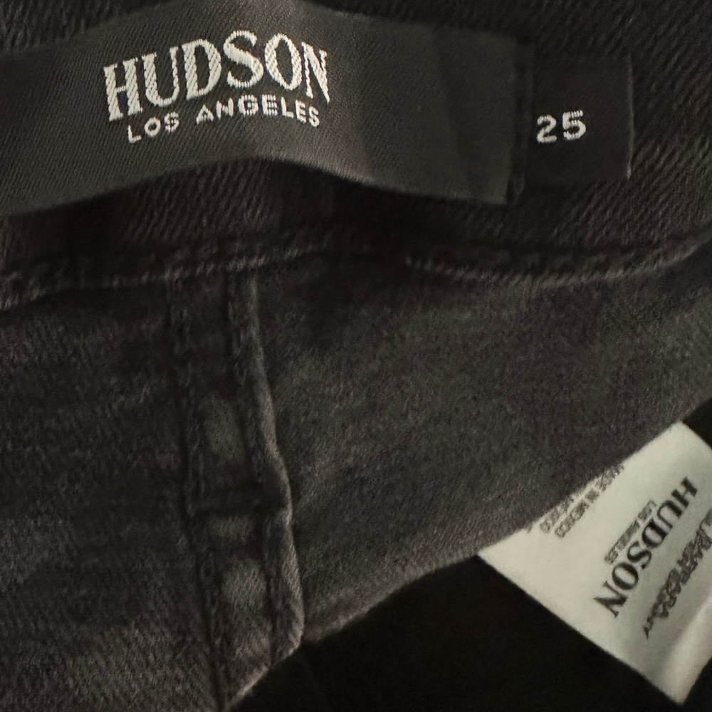 Hudson Barbara Hi Rise Skinny Jeans in Black Sizes 25 & 26 or US 0 & 2 - Picture 12 of 14